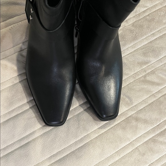 Open edit Black leather cowboy biker Ankle Boots - Picture 5 of 5